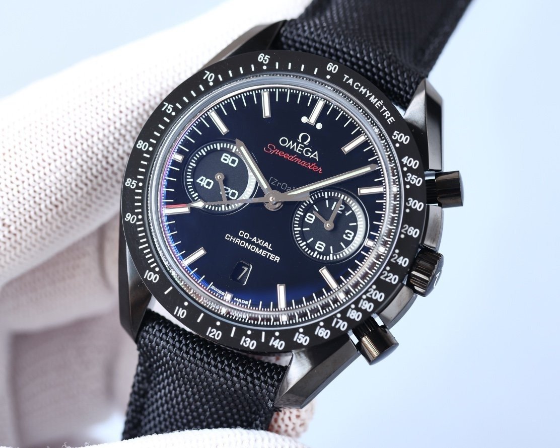 SPEEDMASTER DARKSIDE OF THE MOON BLACK CASE TEXTILE
