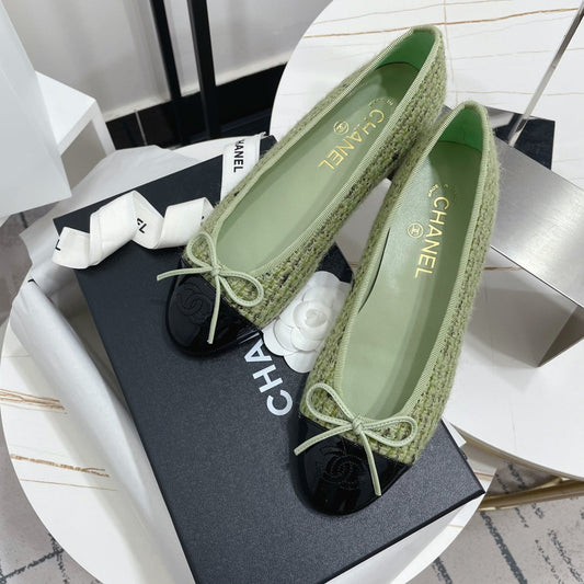 CC 26s Ballet Flat Black Olive Tweed Leather 944403
