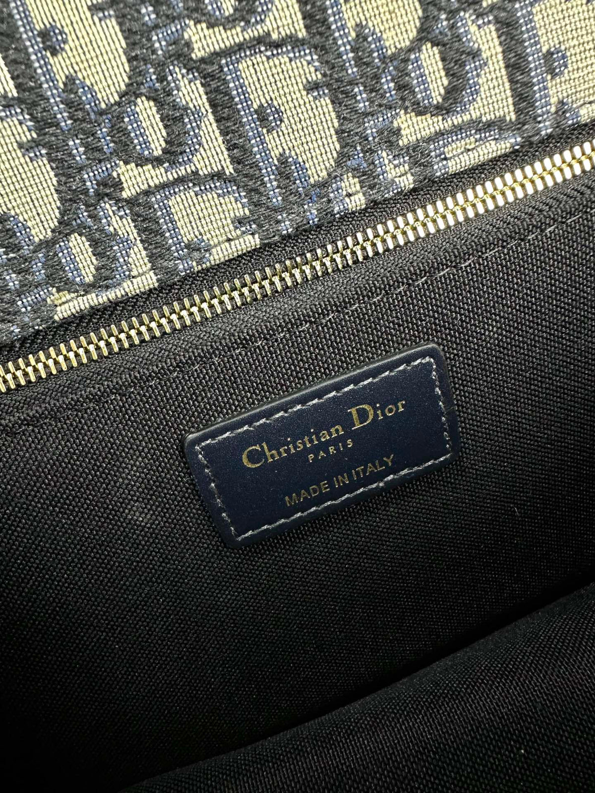MONTAIGNE 25 BAG IN BLUE OBLIQUE JACQUARD