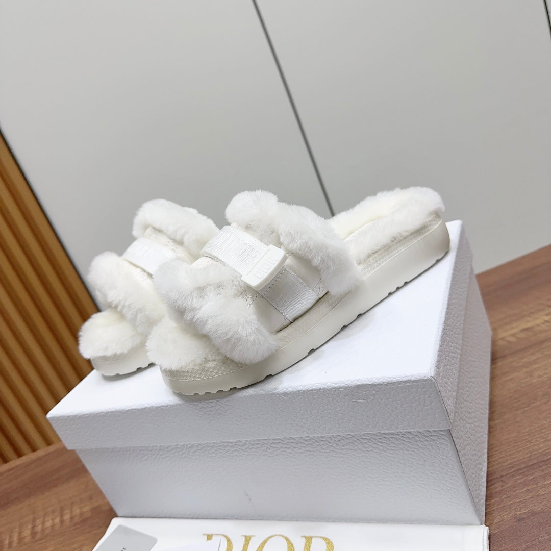 CD Dioriviera Dio(r)evolution Slide White Quilted Fleece Lining And Lambskin