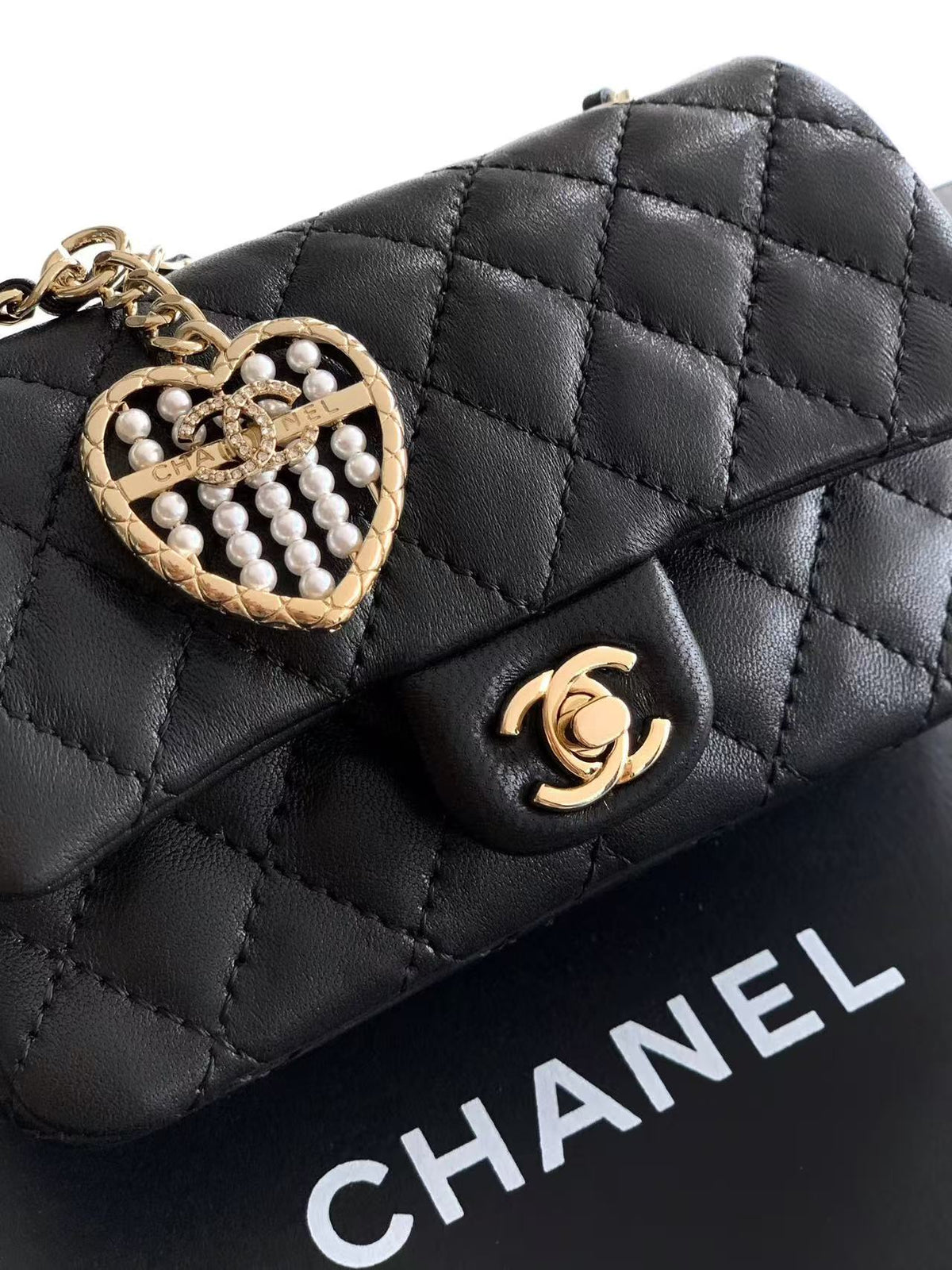 Chanel Bag 12.5cm Black Gold Lambskin