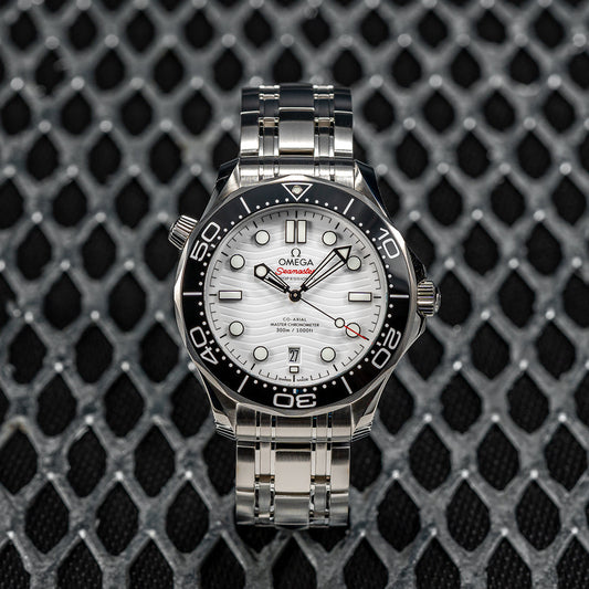 Seamaster Diver 300M 42mm - White on Bracelet