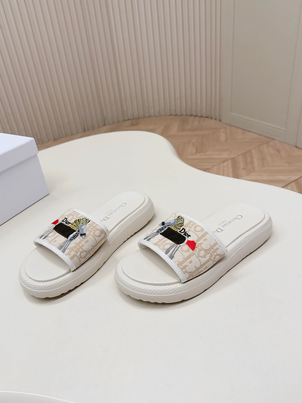 CD 26s Slippers White Beige Canvas Lambskin 643803
