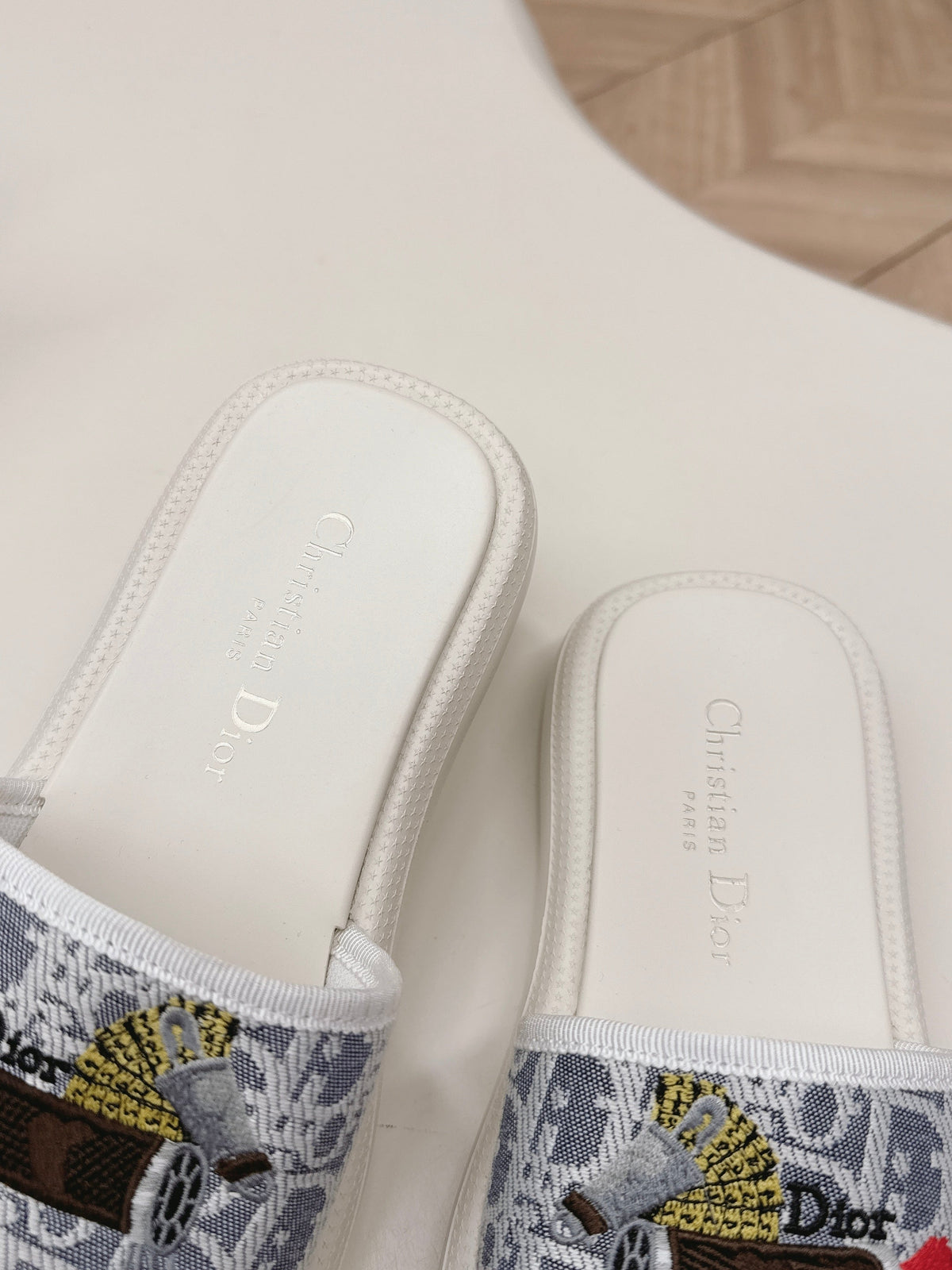 CD 26s Slippers White Blue Canvas Lambskin 643804
