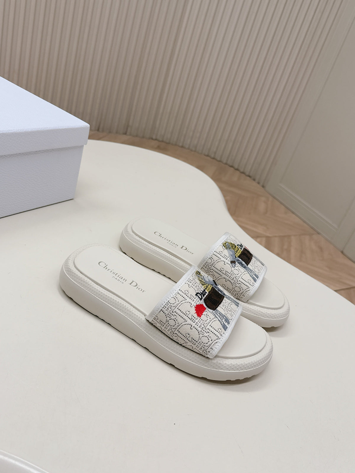 CD 26s Slippers White Canvas Lambskin 643806