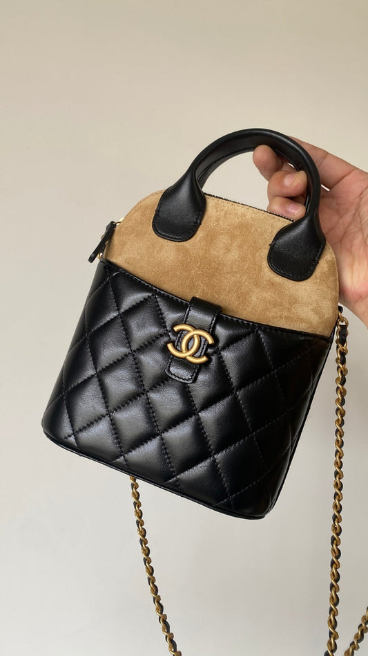 CC Clutch with chain 18 black brown suede calfskin