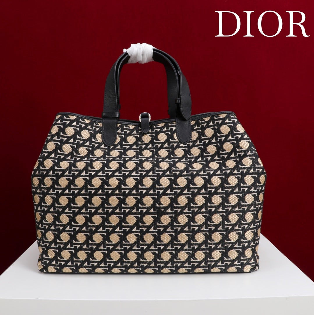 CD Toujours Bag 37 Diamond Black Beige Leather