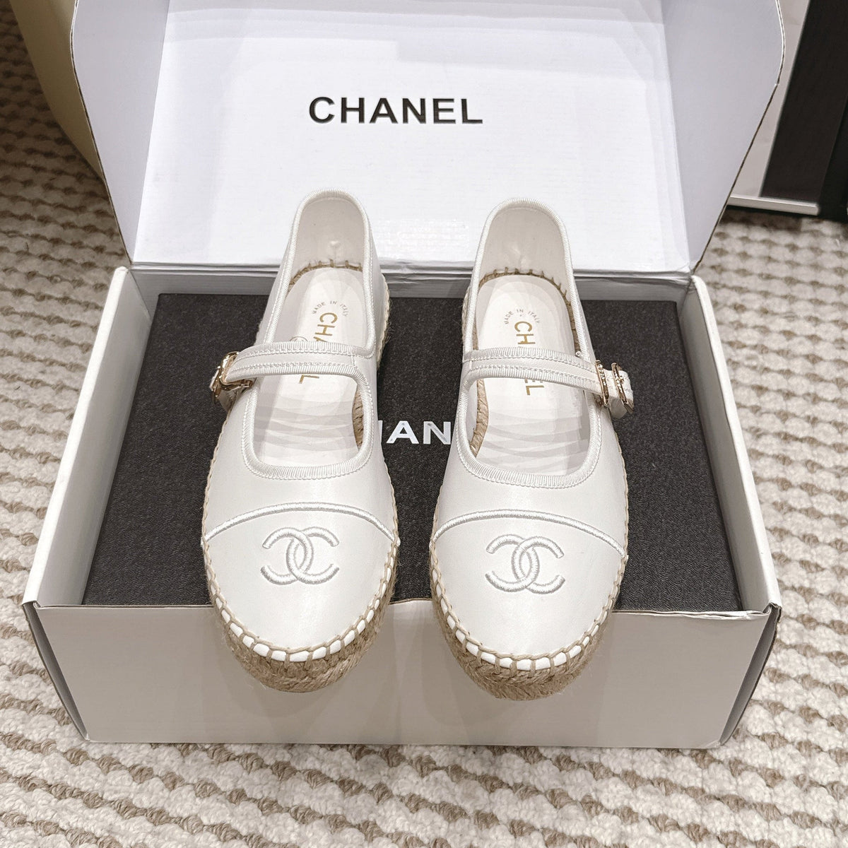 Chanel 26S Mary Jane Flats In White Lambskin Espadrille Sole