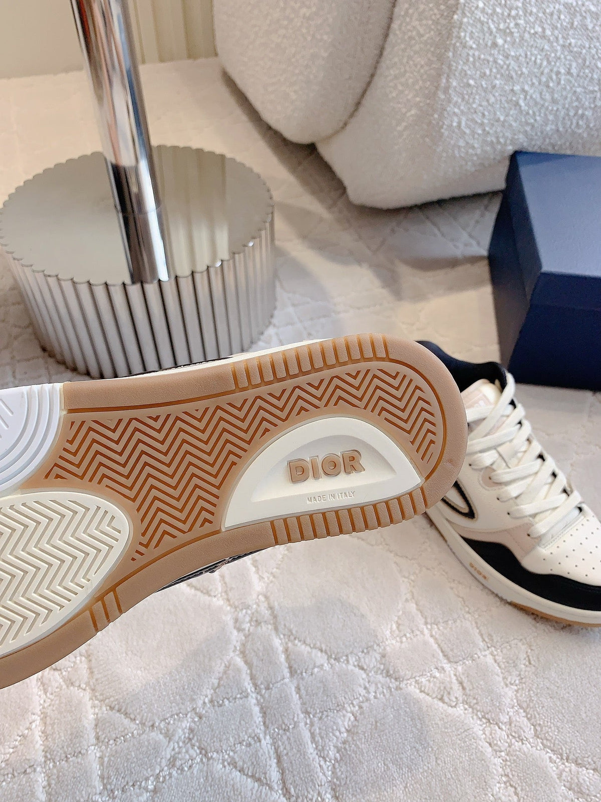 CD B57 Mid-Top Sneaker White Beige Mix Black Calfskin And Oblique Jacquard
