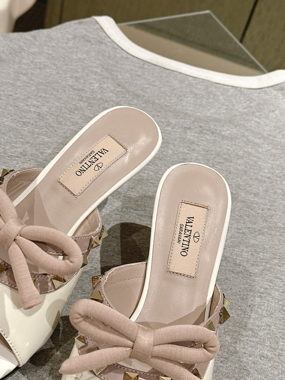 VT Rockstud Sandals 6cm White Patent Leather 659207