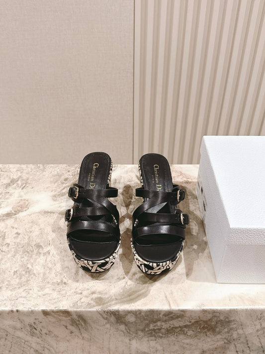 CD L'Amazone Wedge Slide 85mm Black Calfskin and Raffia 483084