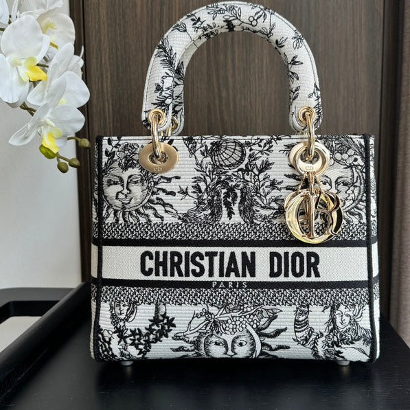 medium lady 24 black white sun embroidery canvas