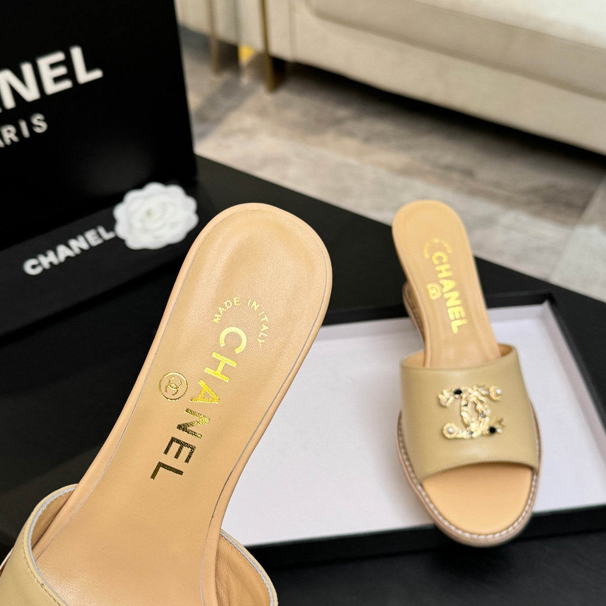CC 2026 Wedge Sandals 65 Beige Lambskin Gold Black Logo 667765