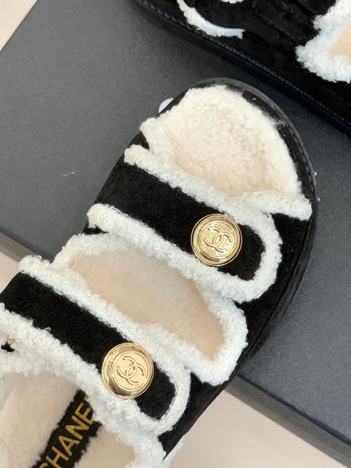 CC 26 Dad Sandal Black mix White Velvet Wool 609762