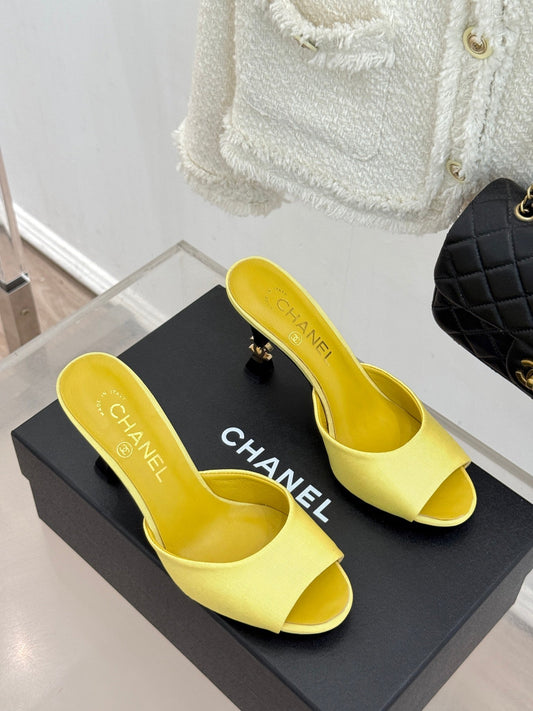 CC 26s Open-Toe Mule Sandals Yellow Satin 936843