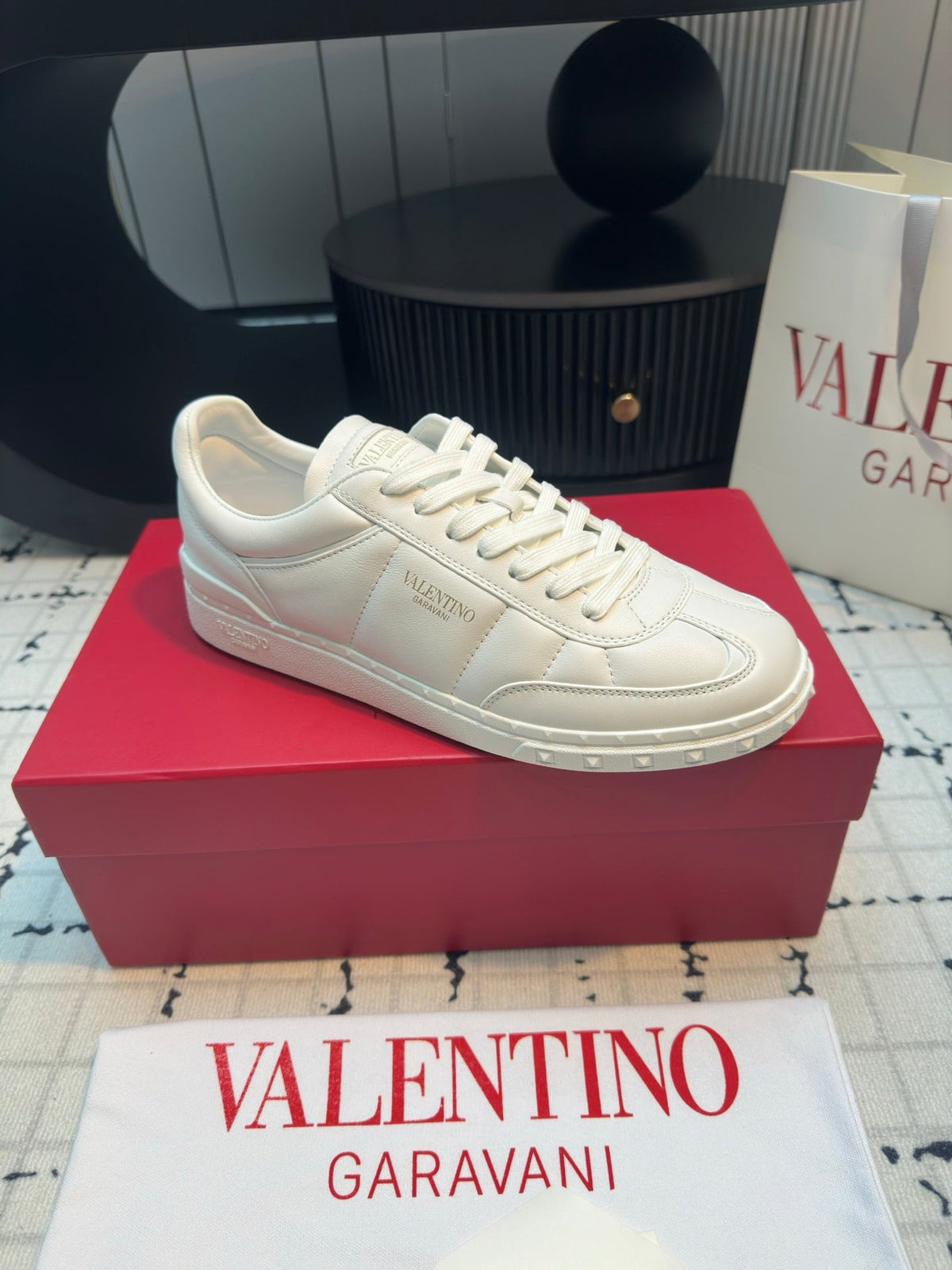 Upvillage Sneaker In Calfskin Leather White 825007