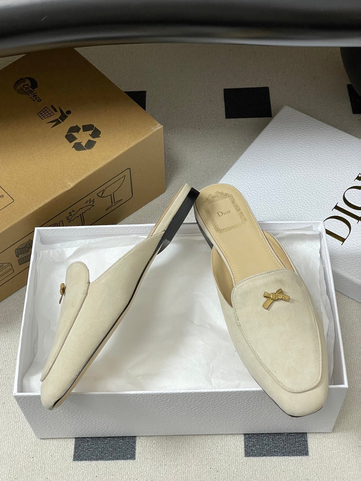 CD 26 Bow Mules Ivory Beige Suede Cowhide 632594