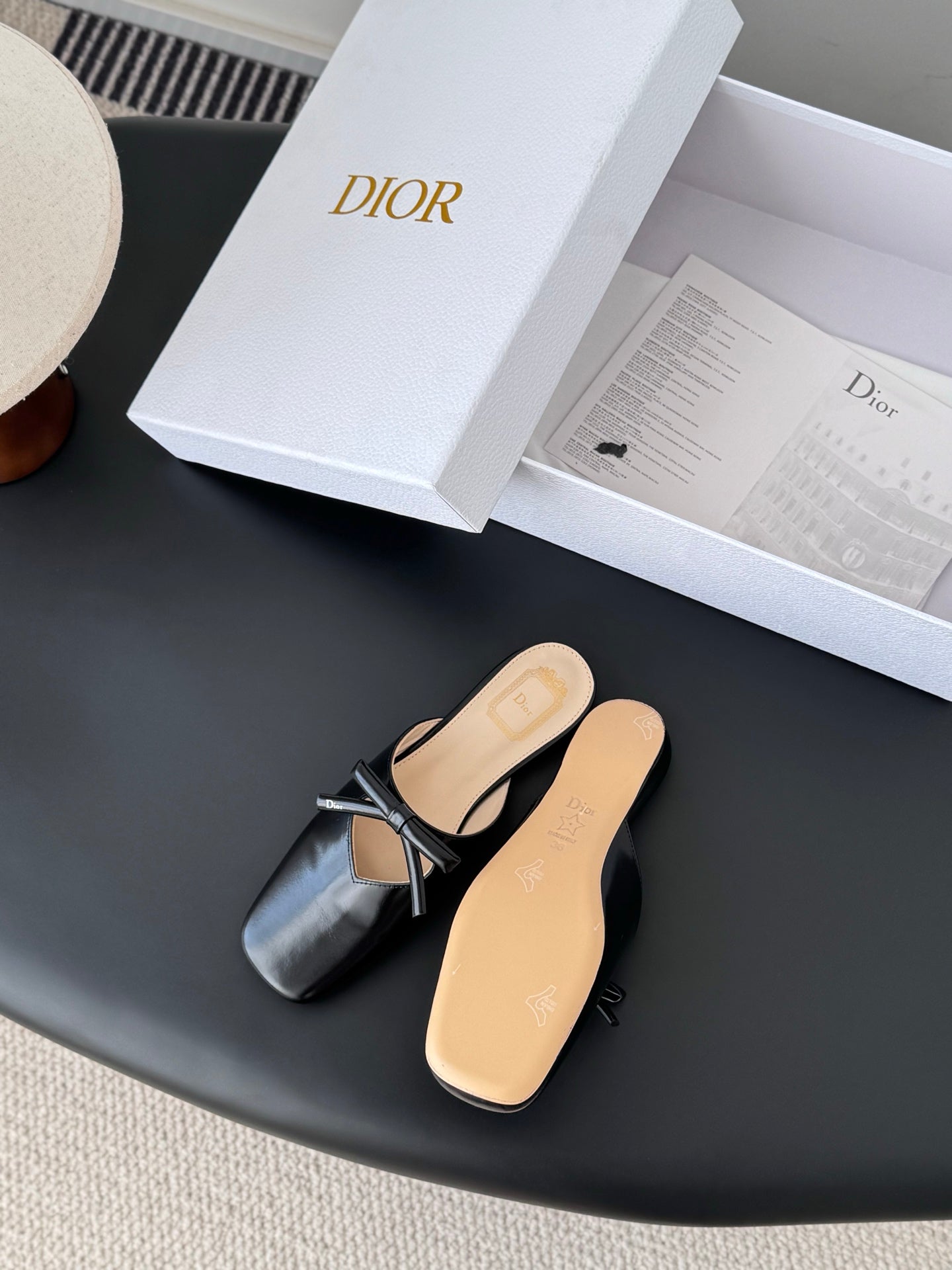 CD 26 Mary Jane Slippers Black Patent Leather 605824