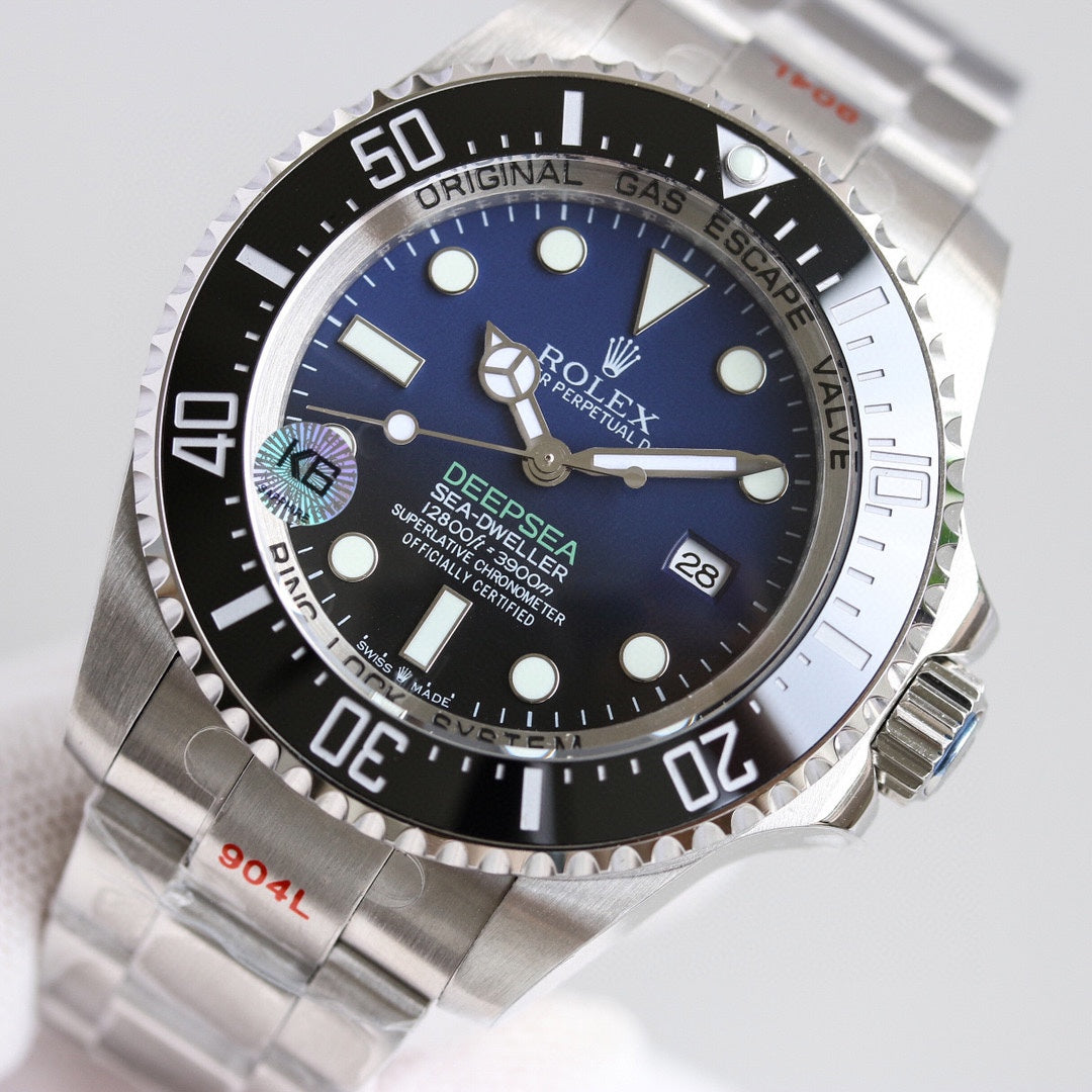 Rolex Sea- Dweller 44mm Silver Blue Dial