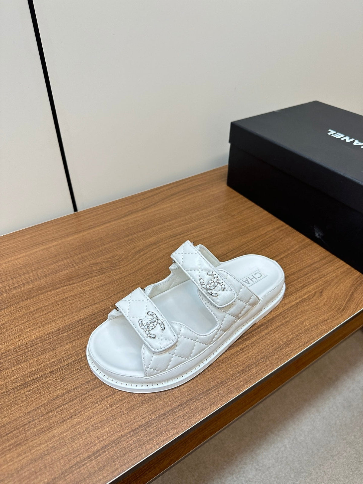 CC 26s Dad Sandal White Sheepskin 965033