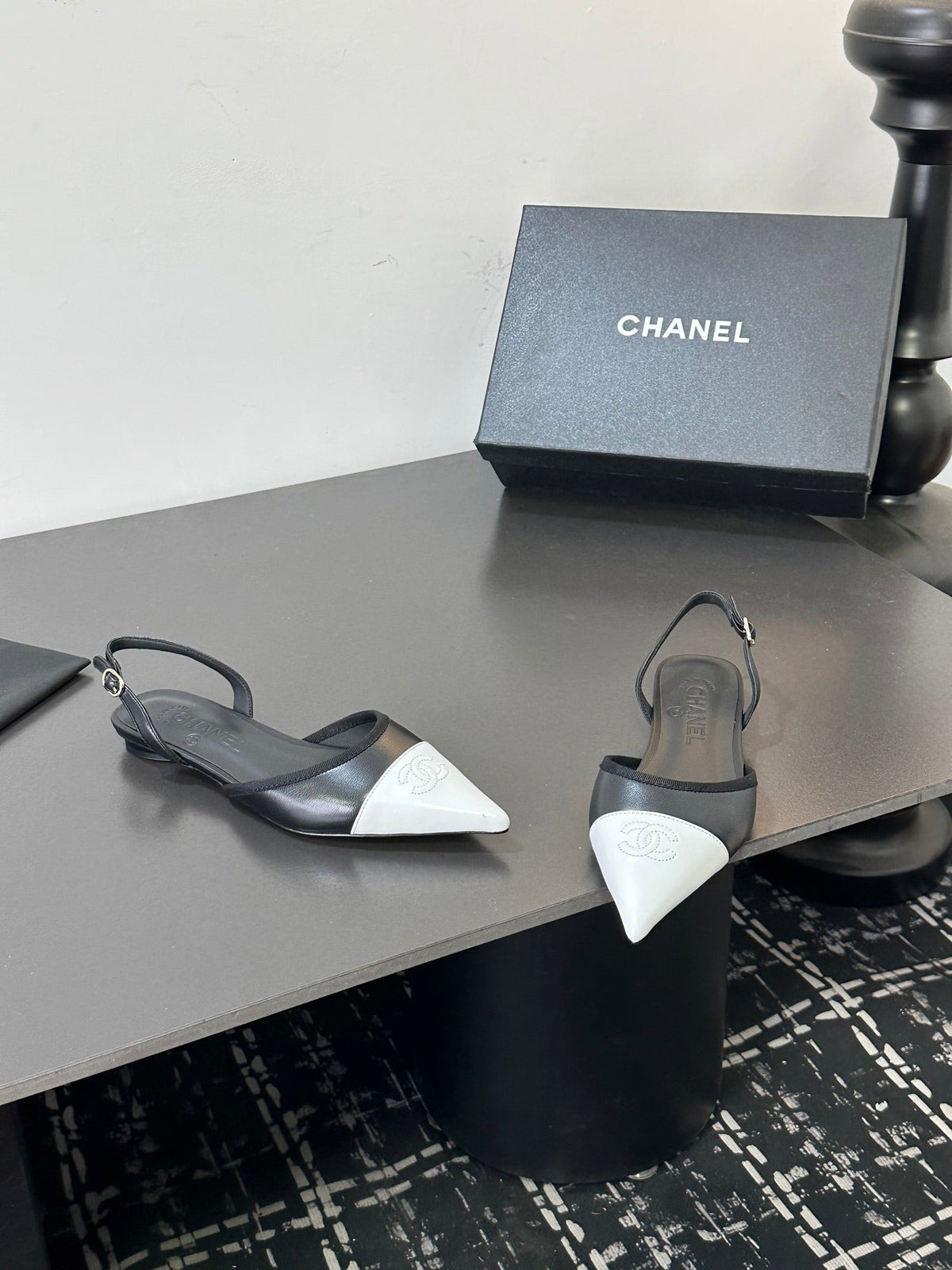 Chanel 26S Slingback Flats In Black And White Lambskin