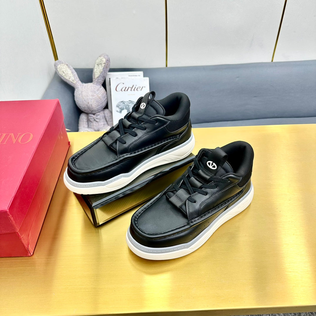 Mid-top Runboot Split Leather Sneaker 30mm Black Calfskin 994553