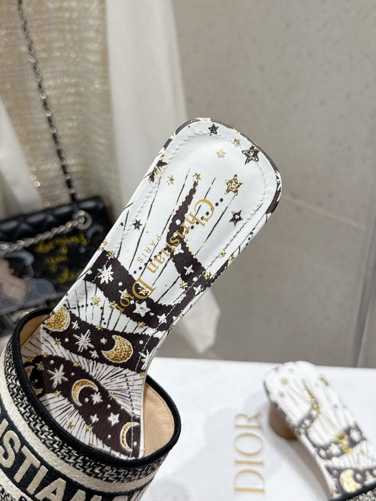 CD 26s Embroidered Flat Slippers White Black Canvas Leather 636392