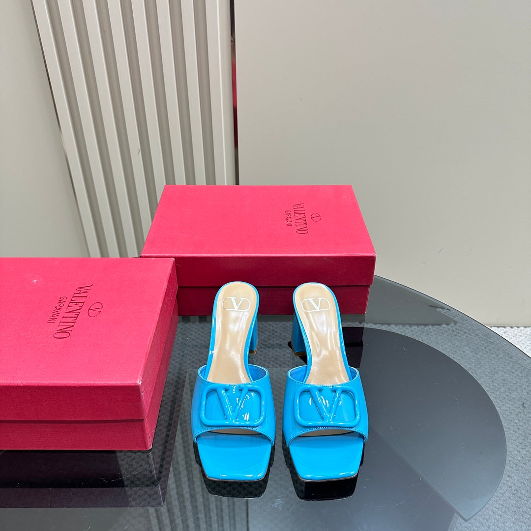 Vogo Signature High Shine Open Toe Sandals In Blue Glossy Lambskin 839817