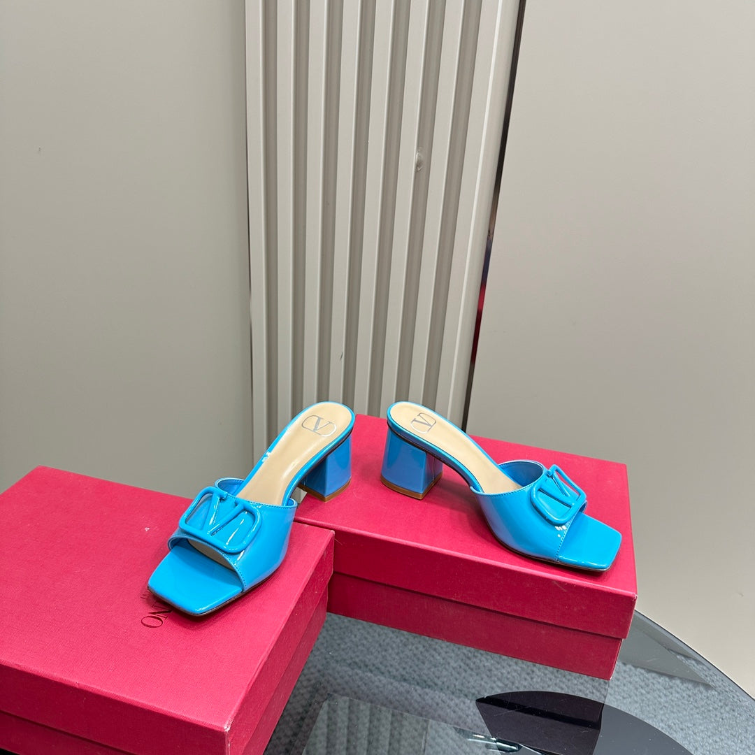 Vogo Signature High Shine Open Toe Sandals In Blue Glossy Lambskin 839817