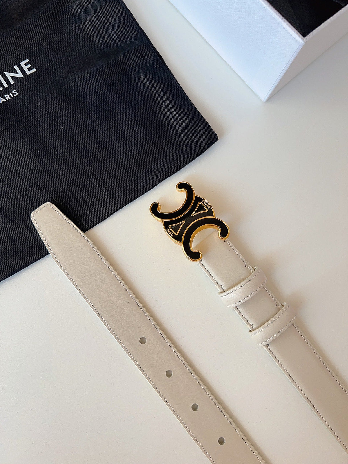 CELINE 26S BELT 25 MM IN CREAM WHITE CALFSKIN 631344