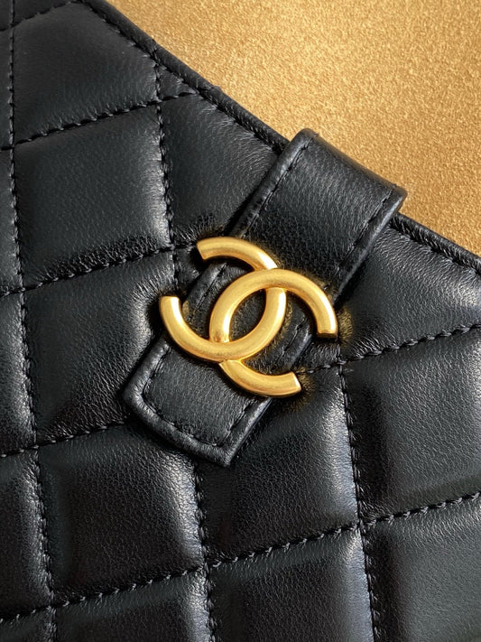 CC 25A Clutch With Chain 18cm Beige Suede Black Calfskin