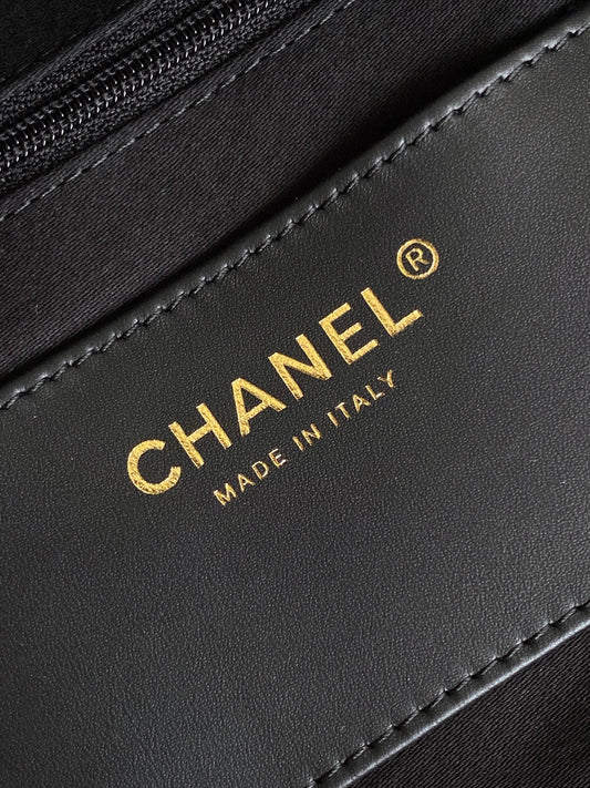 Chanel 25K Bag 38cm Black Gold Sheepskin 293989