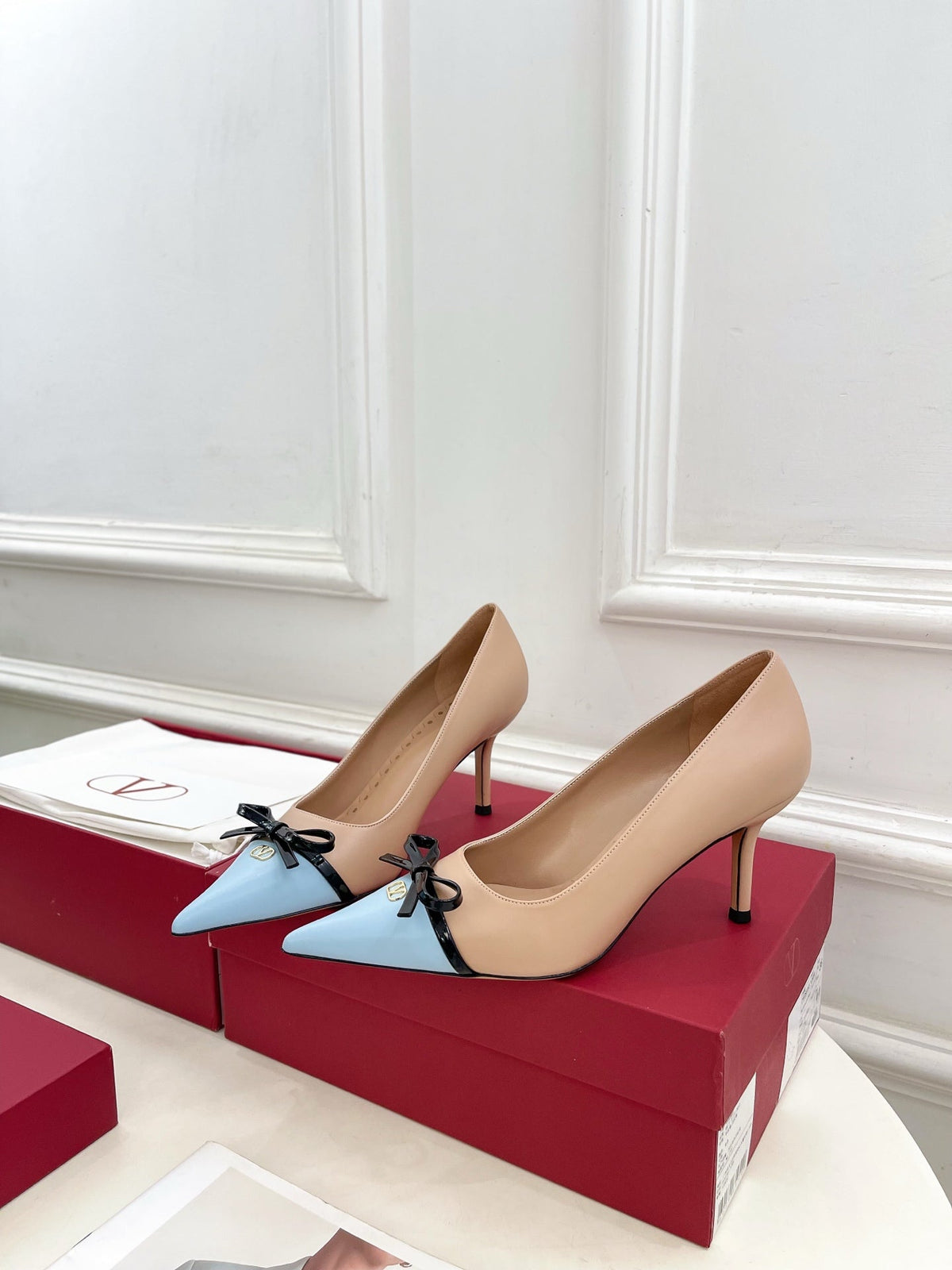VT 25 Bepointy Pump 8cm Nude Blue Lambskin 325522