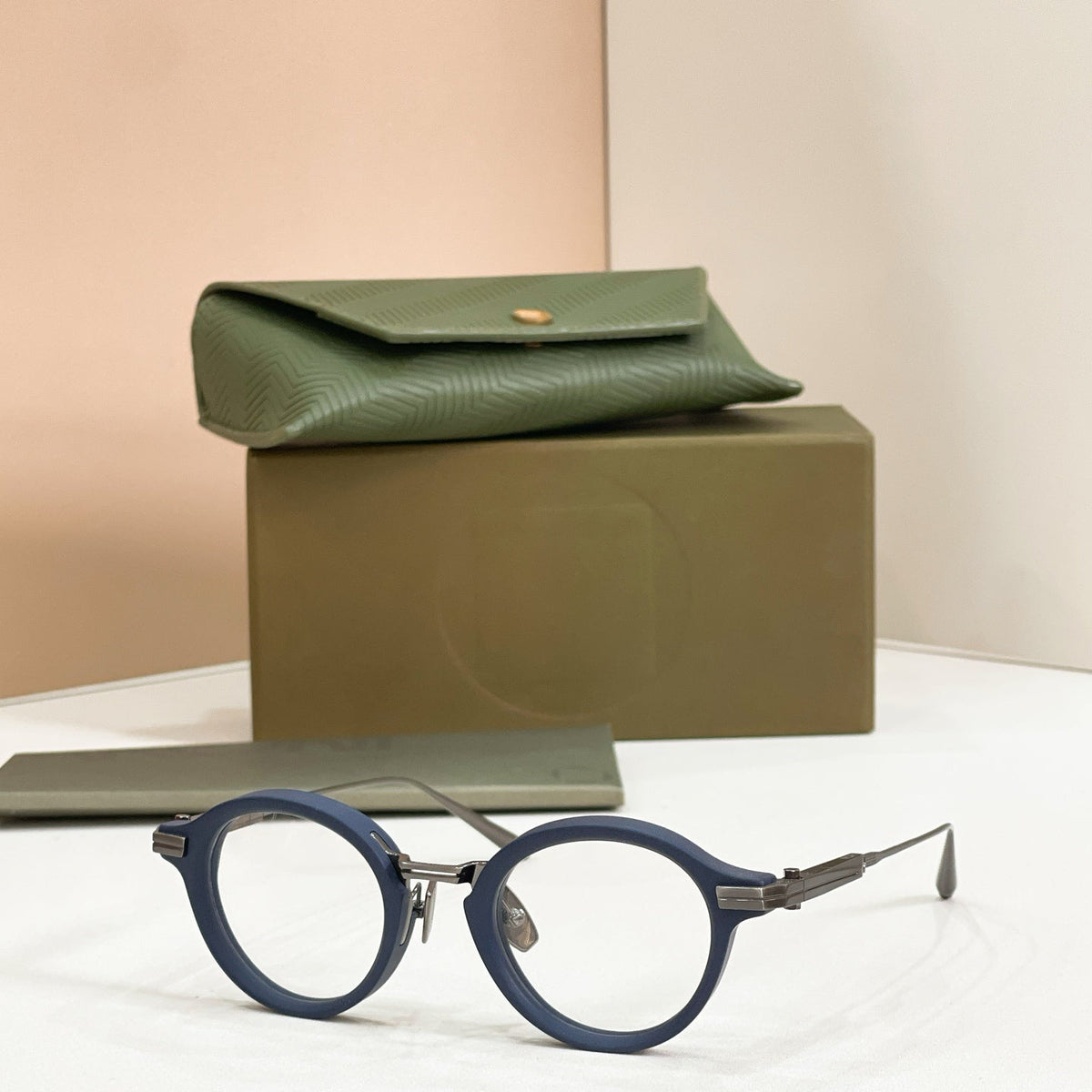 AKONI Sunglasses-AKX-415C