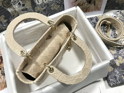 MEDIUM LADY D-LITE BEIGE CANNAGE EMBROIDERY