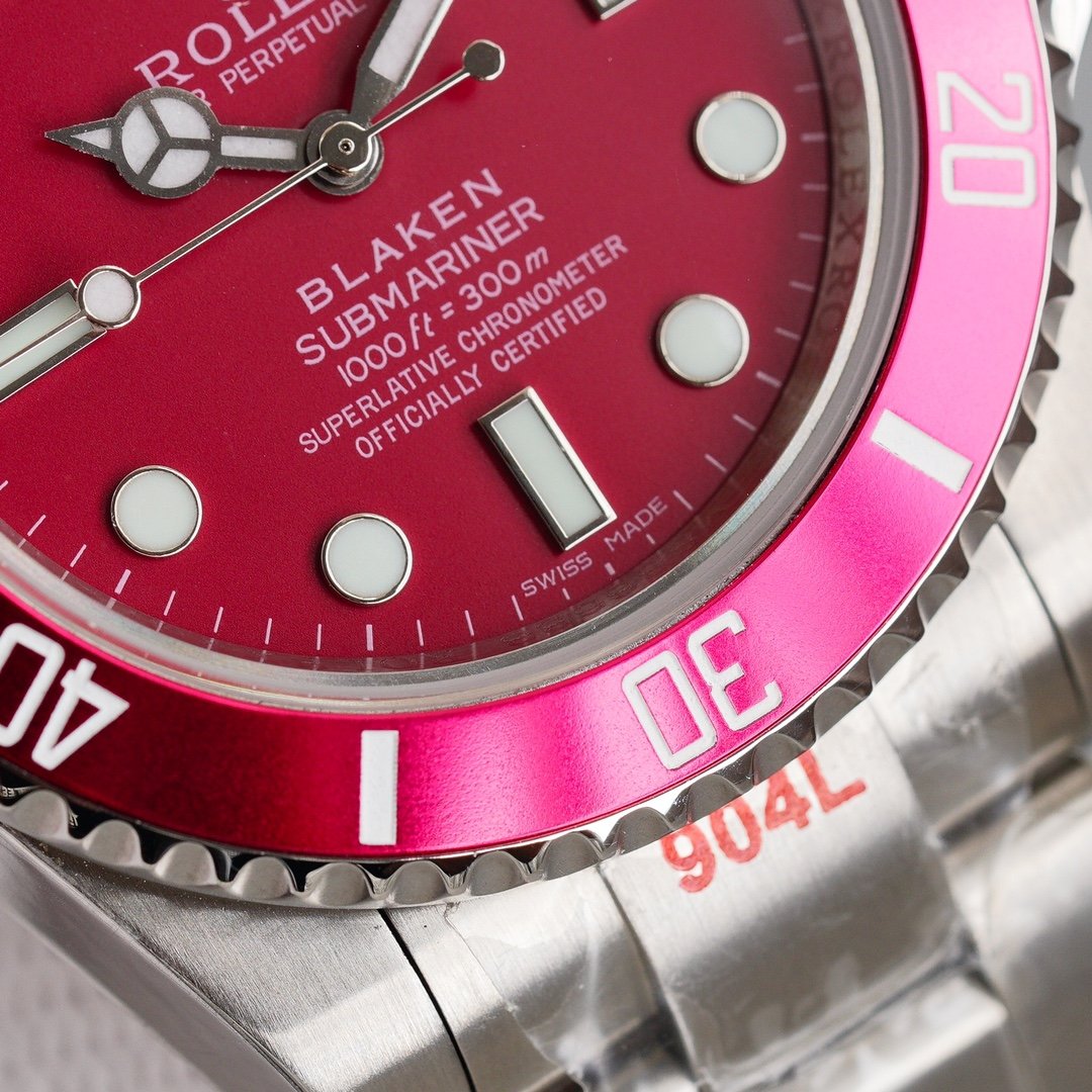 SUBMARINER 40 CUSTOM DARK PINK BEZEL