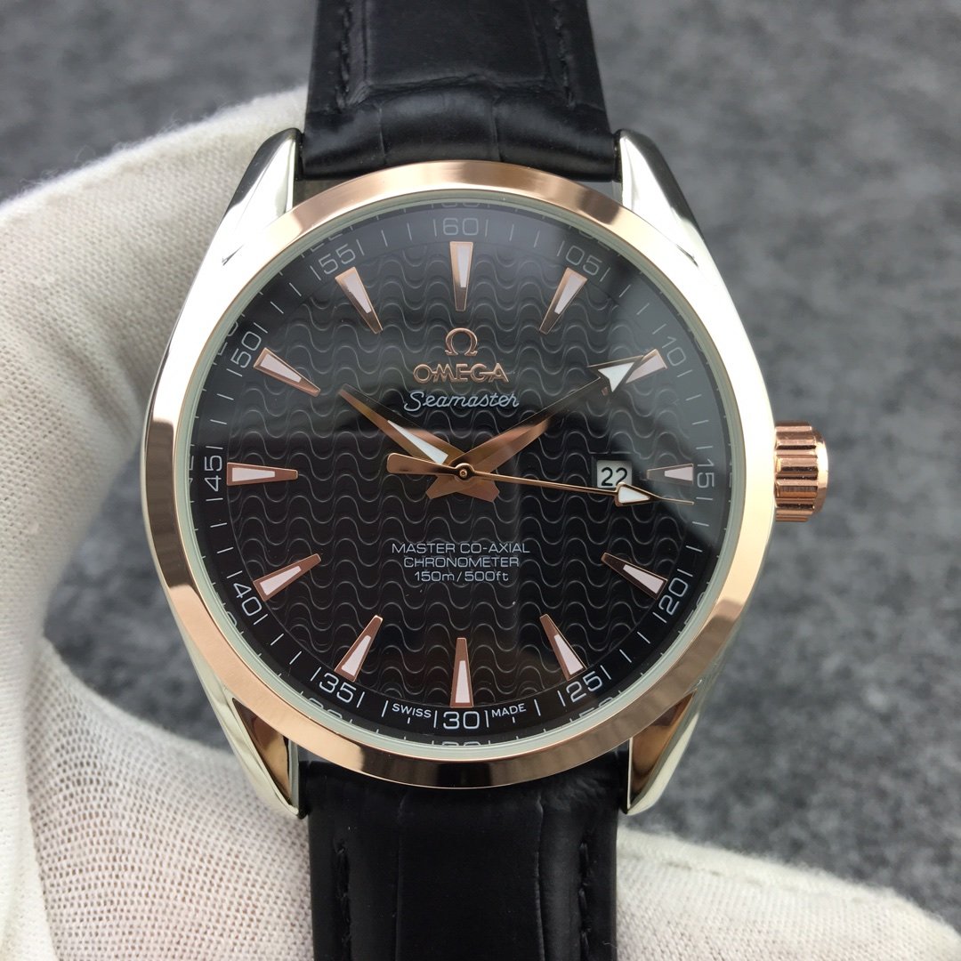 SEAMASTER AQUA TERRA 150M CO-AXIAL STEEL CASE GOLD NUMERALS