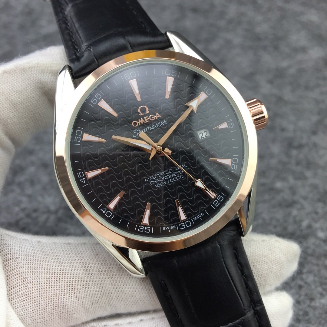 SEAMASTER AQUA TERRA 150M CO-AXIAL STEEL CASE GOLD NUMERALS