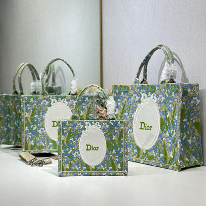 CD Book Tote Green in Canvas 288099