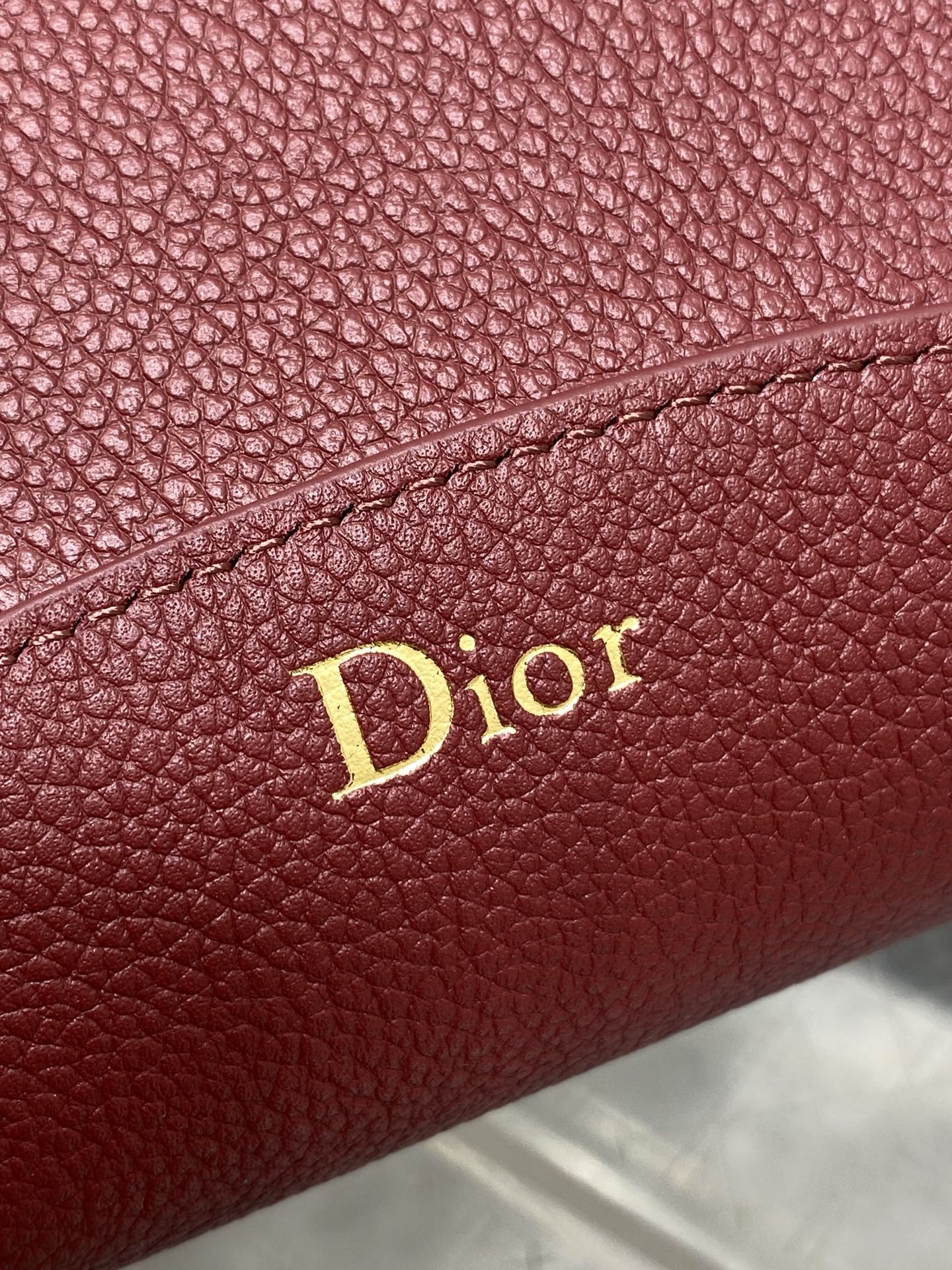 CD Médaillon Bucket Bag 26.5cm Burgundy in Cowhide 155520
