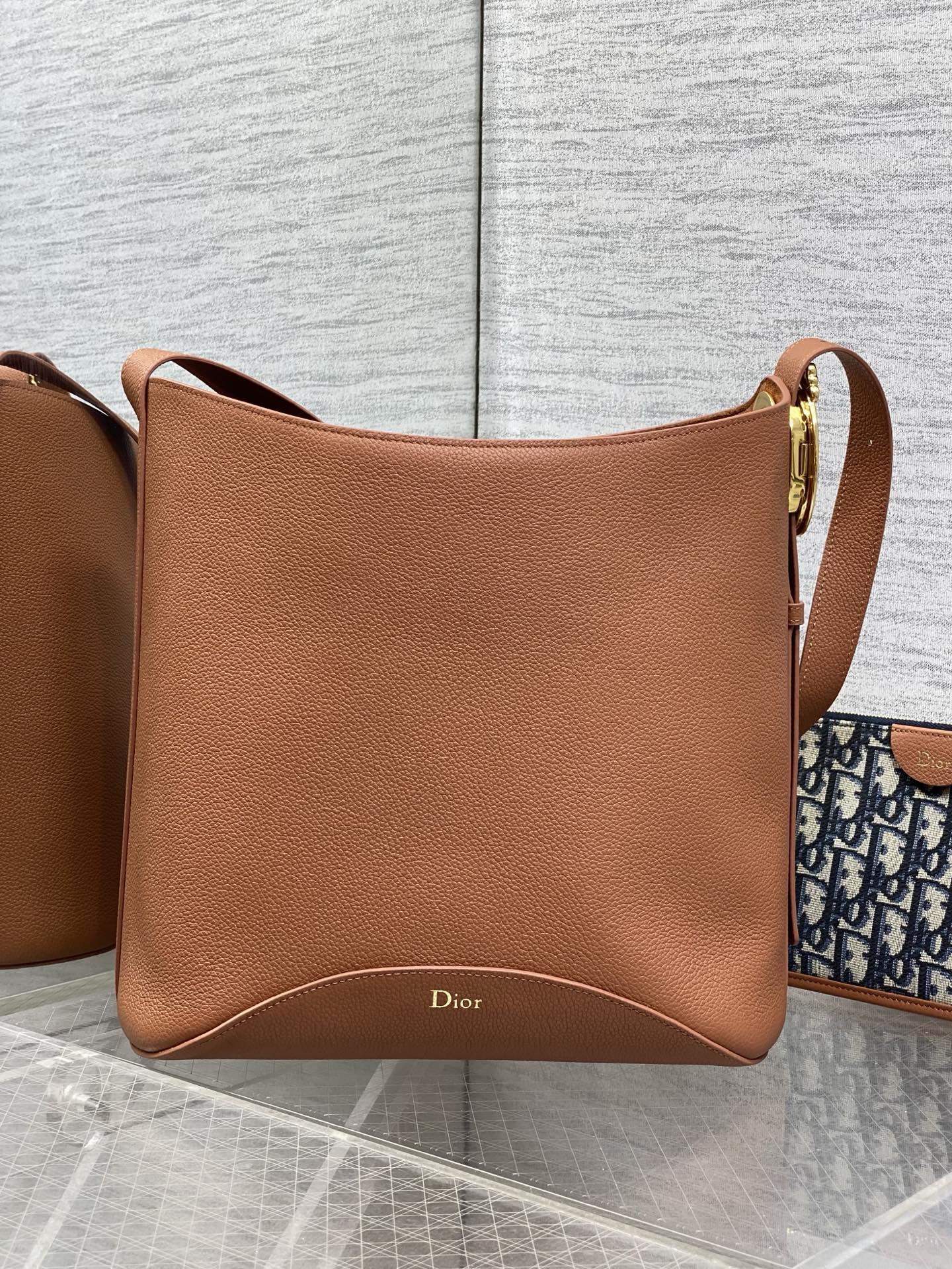 CD Médaillon Bucket Bag 26.5cm Brown in Cowhide 155524