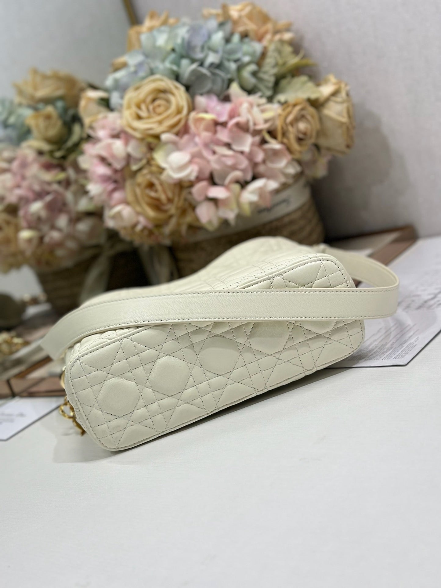 CD Lady Dior Shoulder Bag 27cm Milky White in Sheepskin 155549