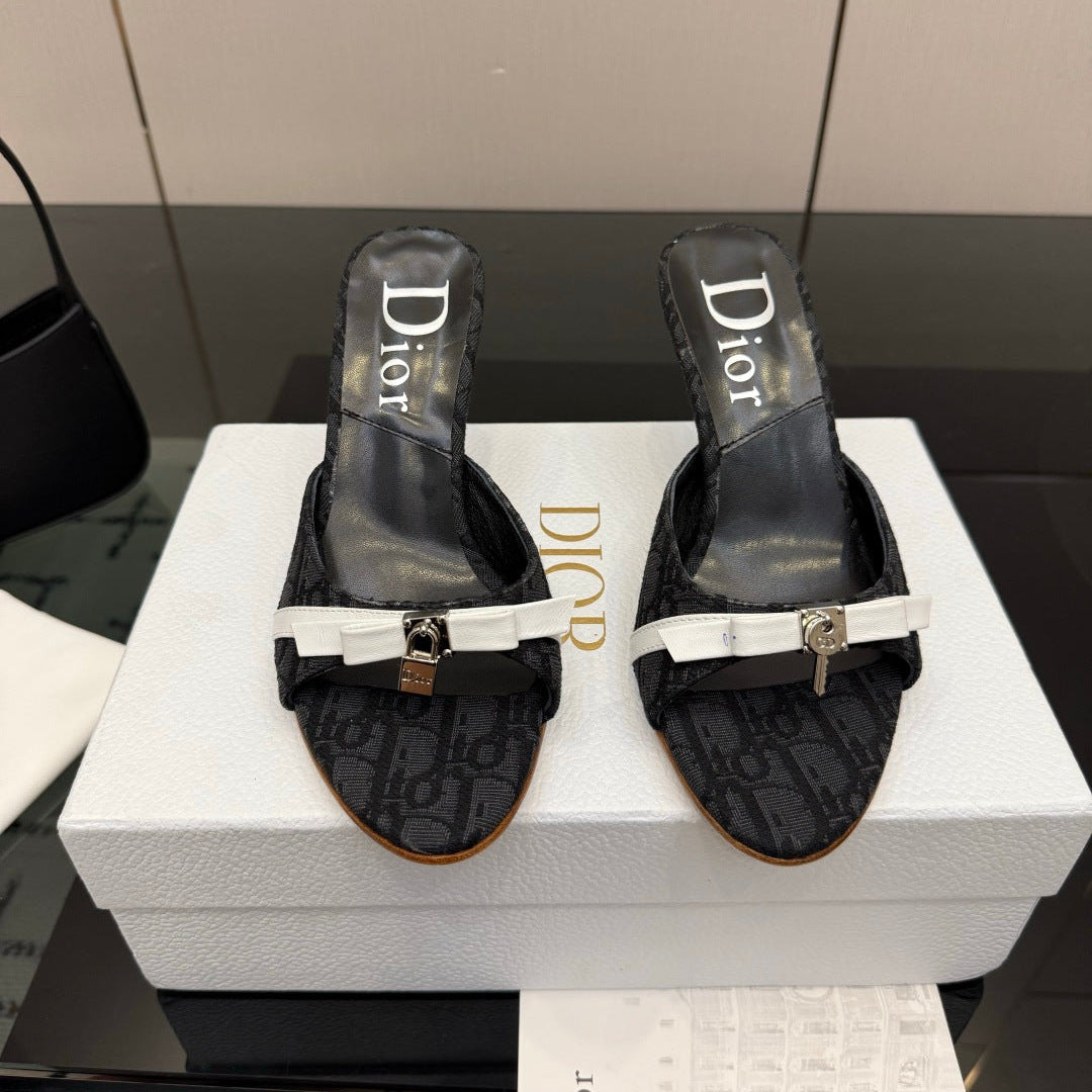 CD 26 Mule Heels 85 Black in Fabric 803243