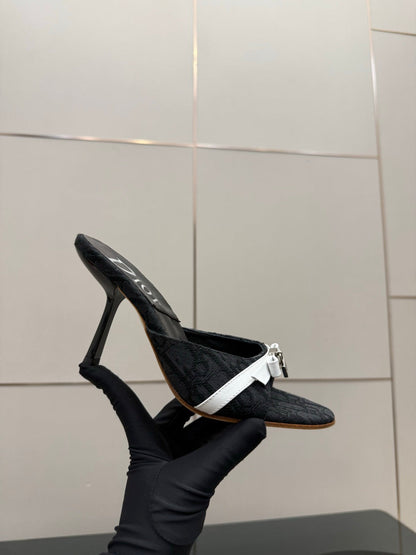 CD 26 Mule Heels 85 Black in Fabric 803243