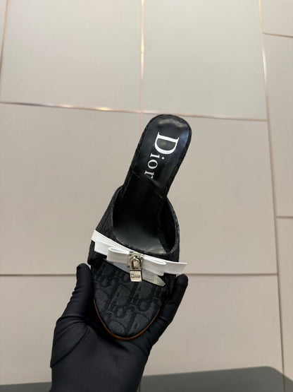 CD 26 Mule Heels 85 Black in Fabric 803243