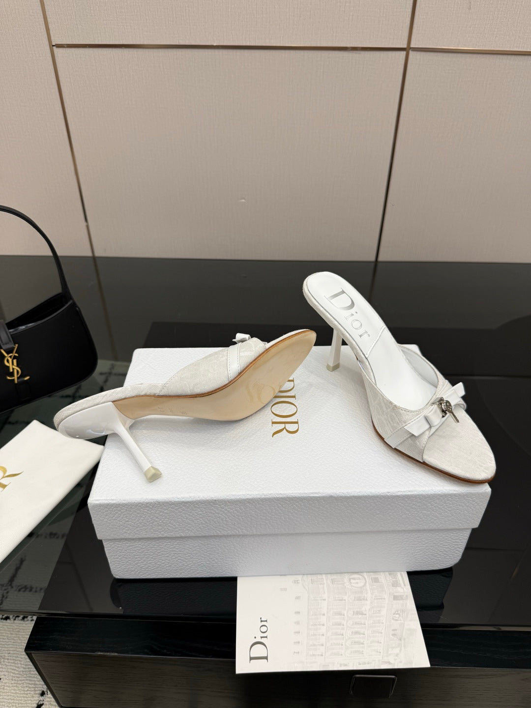 CD 26 Mule Heels 85 White in Fabric 803244