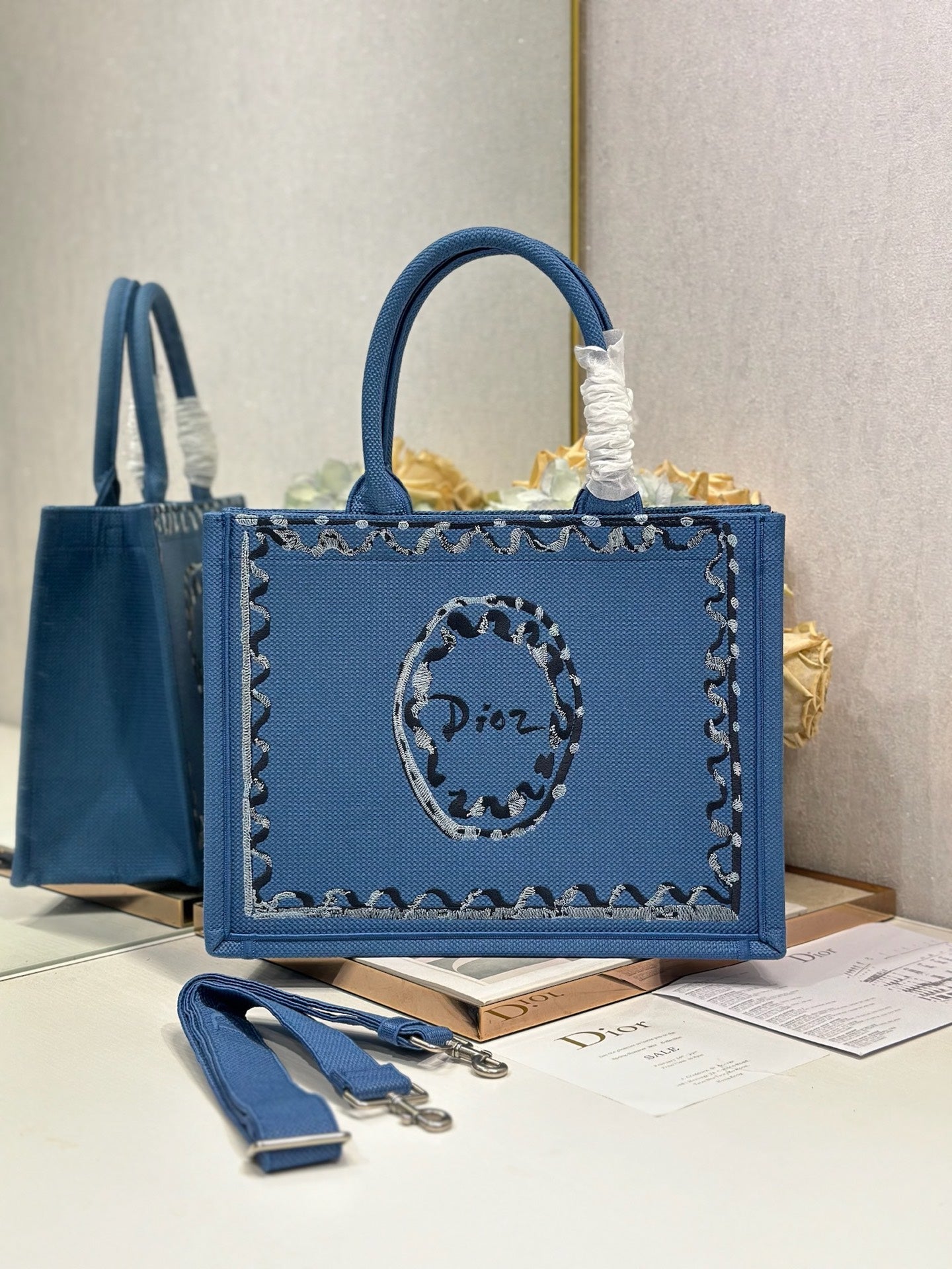 CD Medium Dioriviera Book Tote Blue Embroidered Canvas 158042