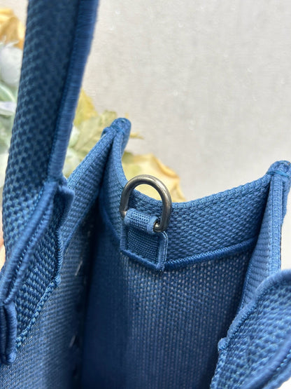 CD Medium Dioriviera Book Tote Blue Embroidered Canvas 158042