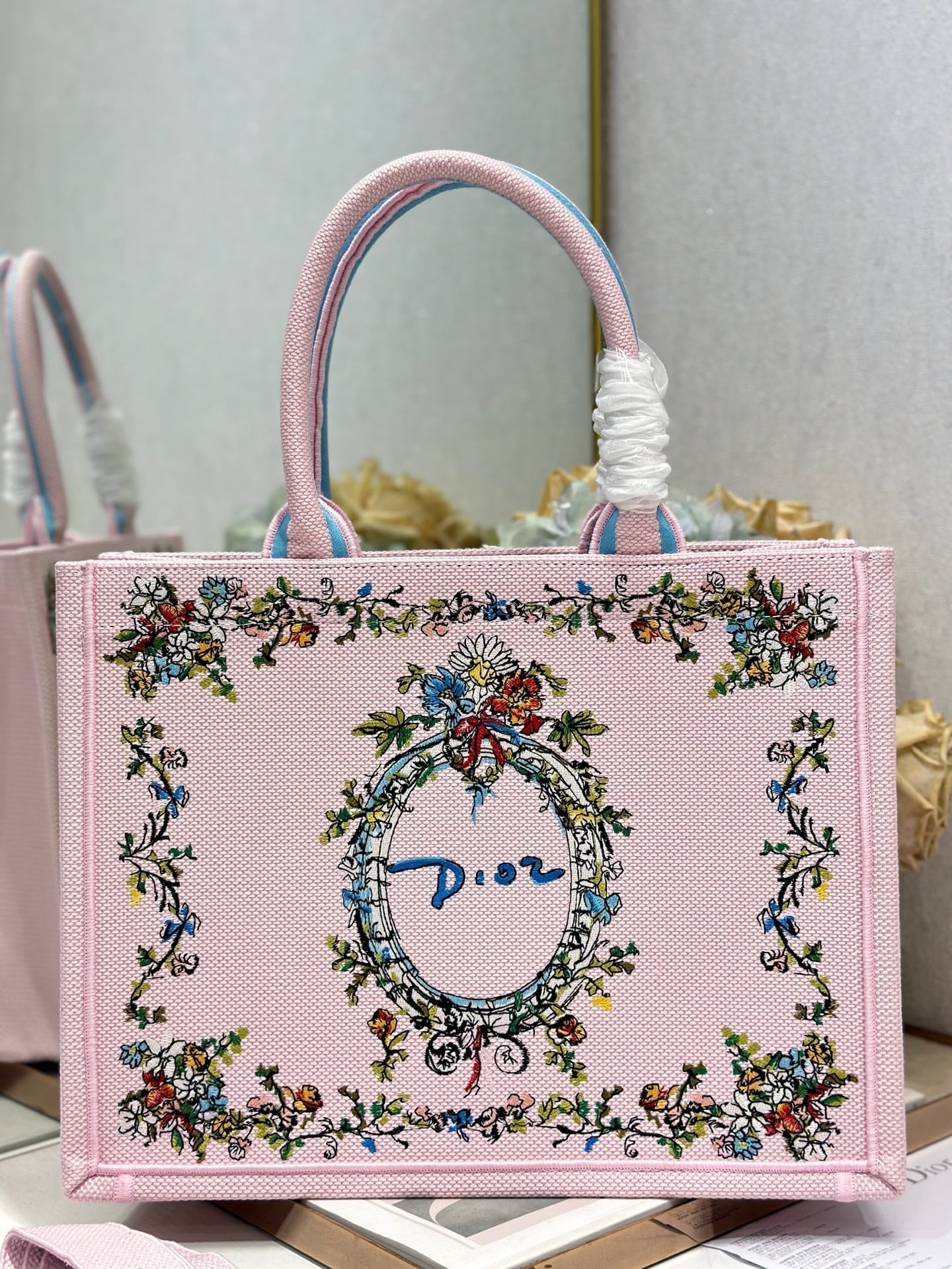 CD Medium Dioriviera Book Tote Pink Embroidered Canvas 158040