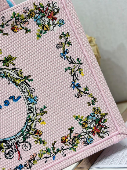 CD Medium Dioriviera Book Tote Pink Embroidered Canvas 158040